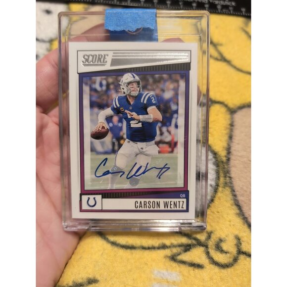 2022 Score Carson Wentz SIGNED Auto Colts Eagles Commanders Rams  Panini - Picture 1 of 6